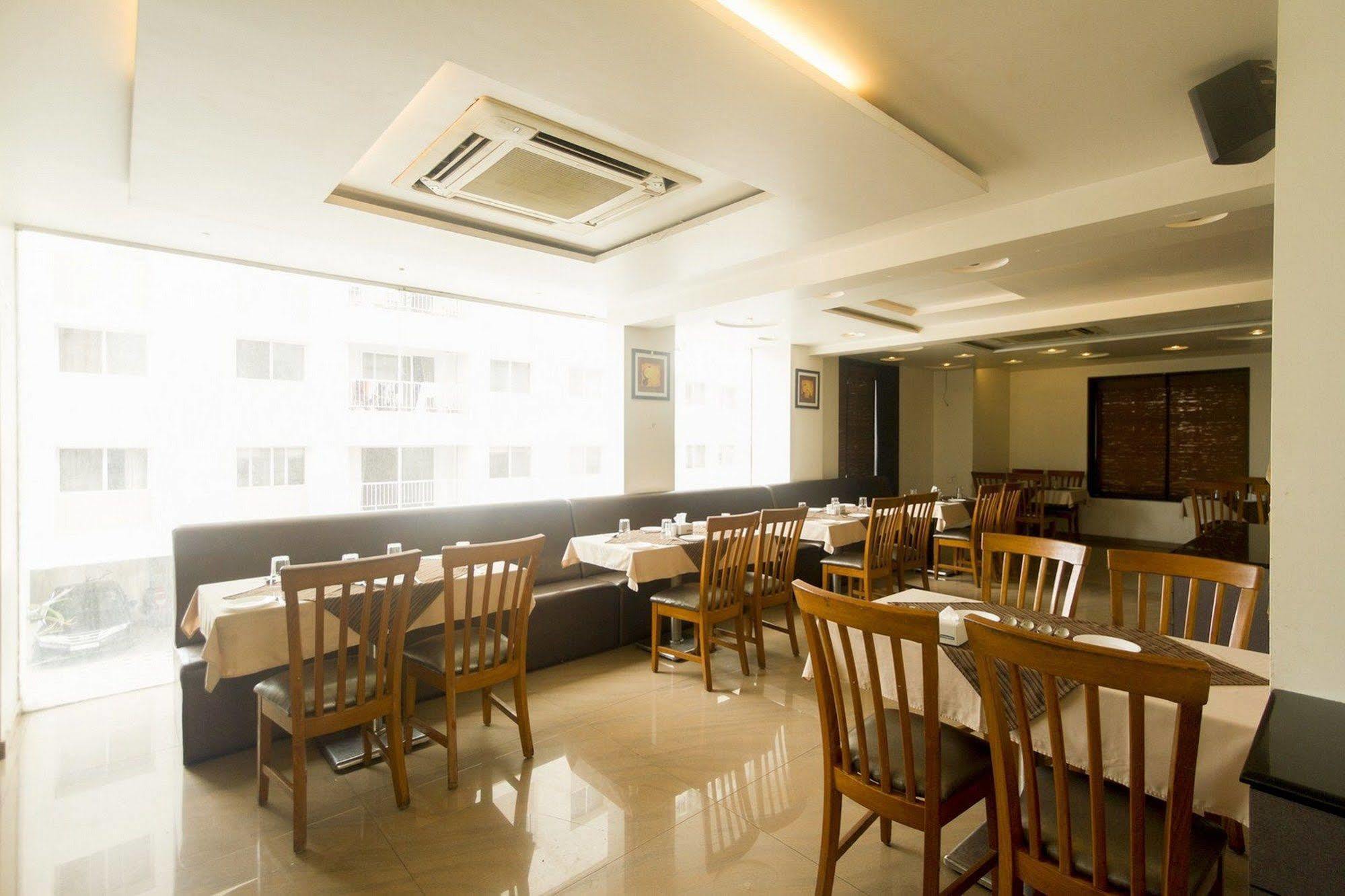 Fabhotel Bhagyashree Magarpatta Hotel 3*
