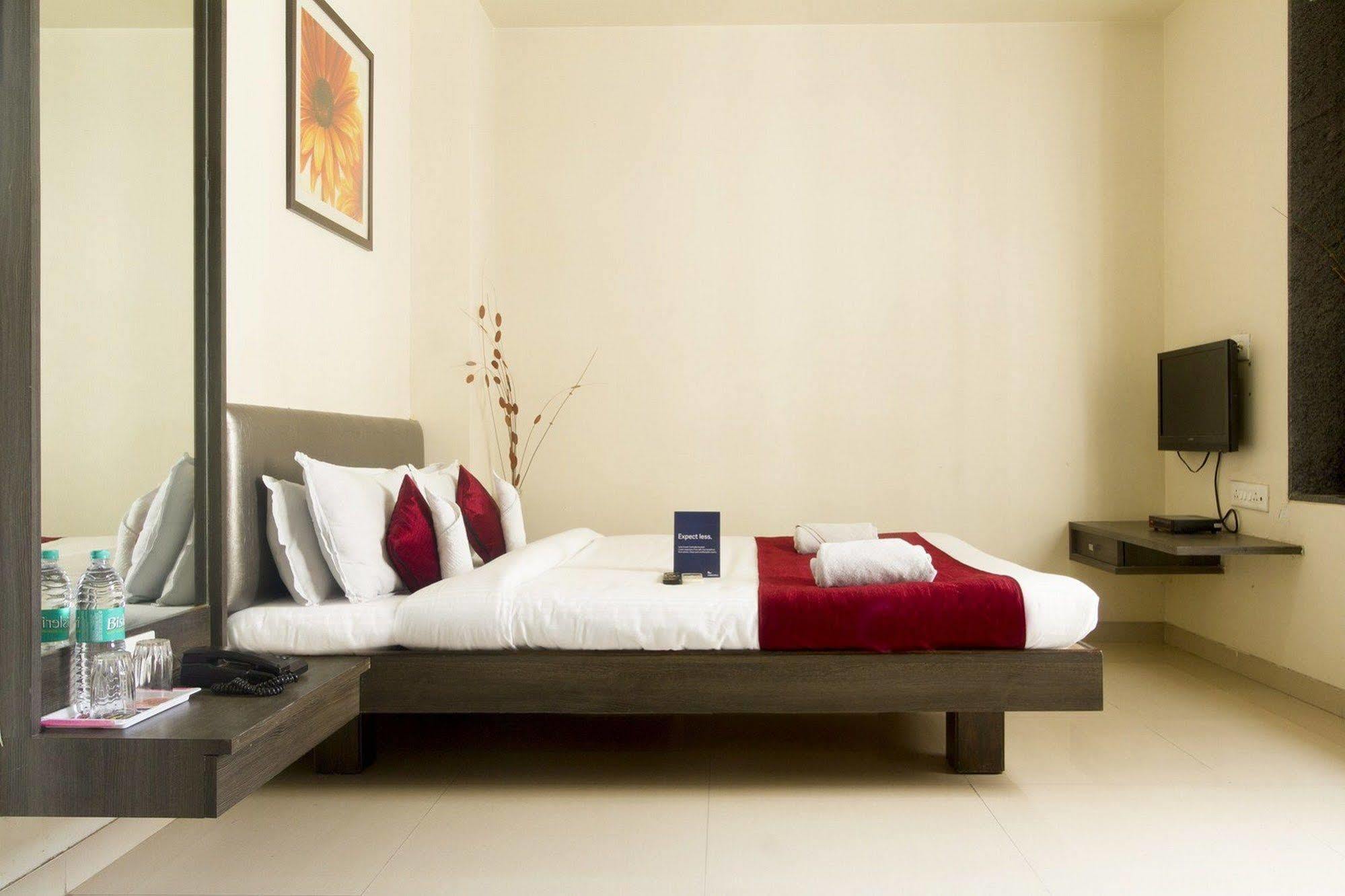 Hotel Fabhotel Bhagyashree Magarpatta