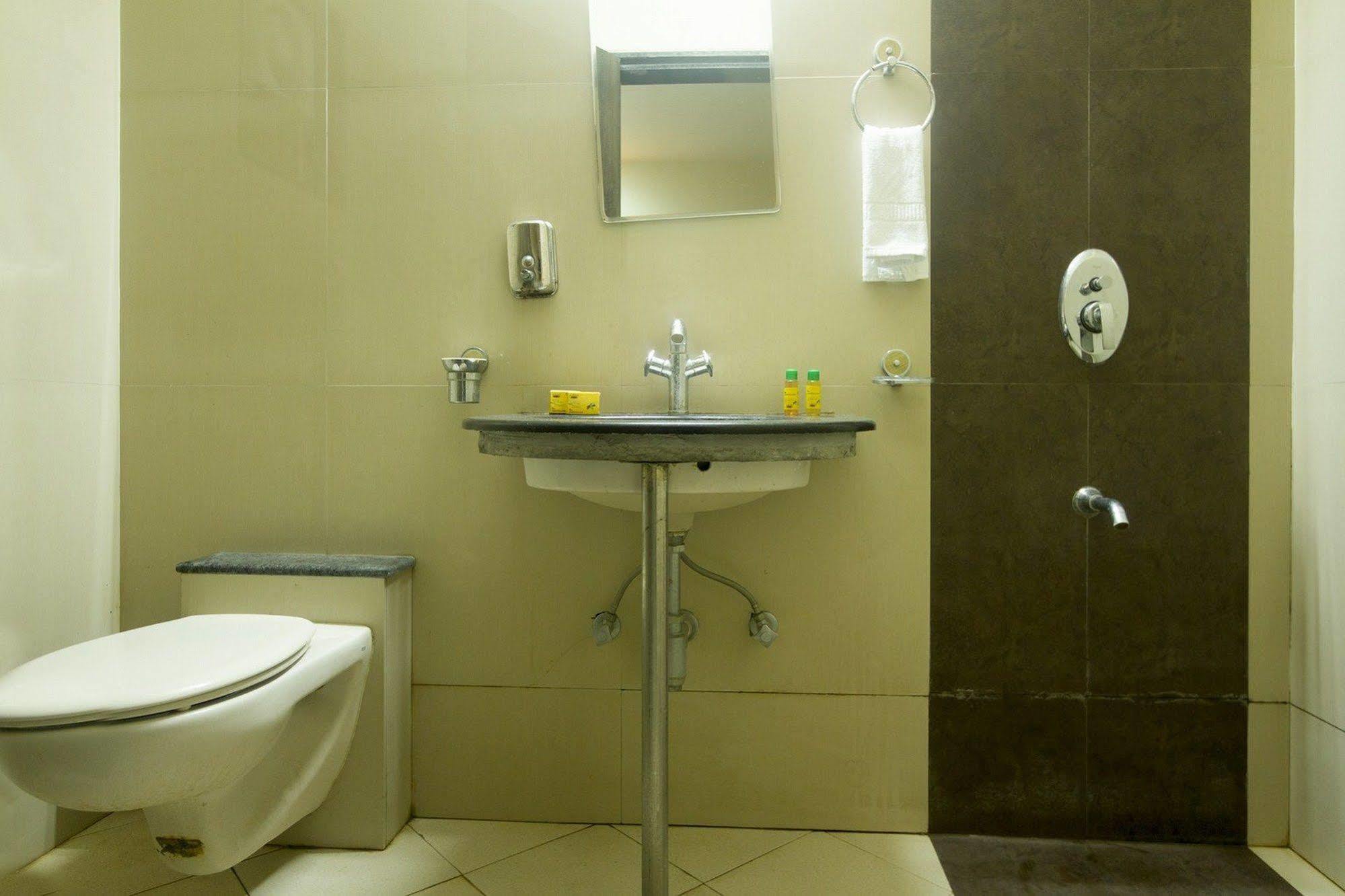 Hotel Fabhotel Bhagyashree Magarpatta