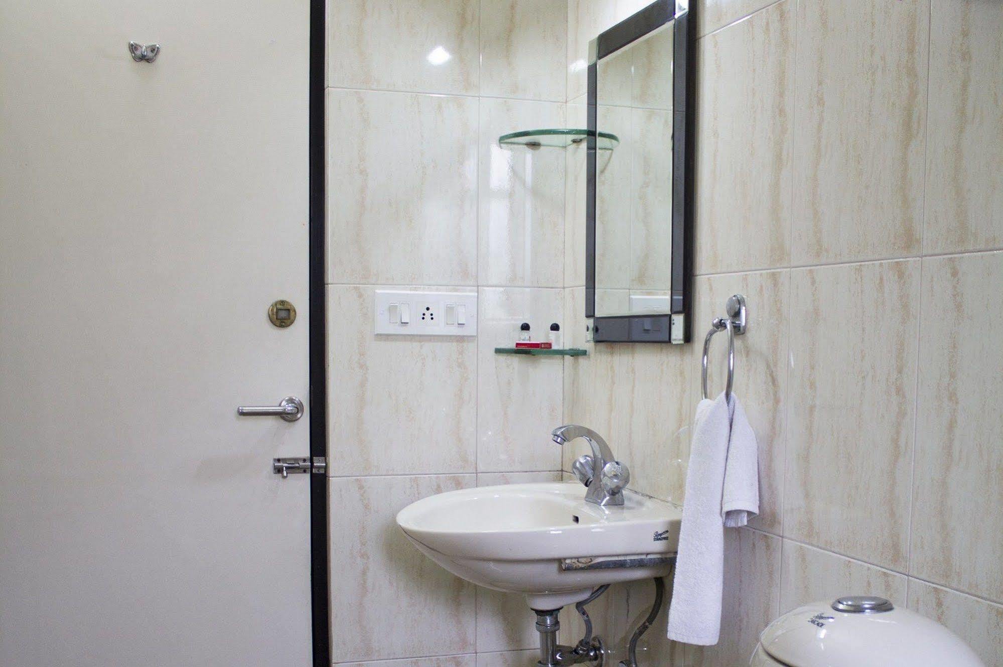 Fabhotel Bhagyashree Magarpatta 3* Pune